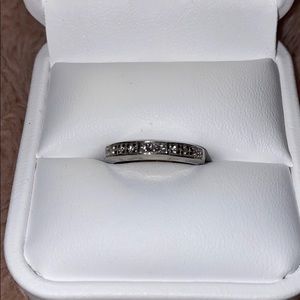 Platinum band with diamonds size 4